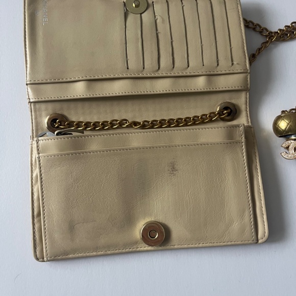 Chanel vintage wallet on chain - Picture 4 of 5